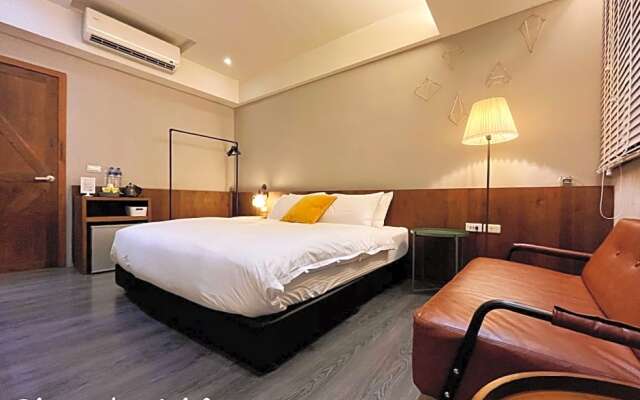 Simple Life Room
