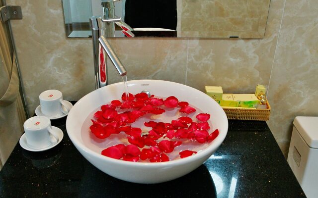 Splendid Star Suite Hotel
