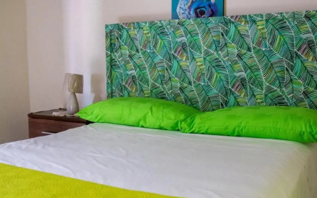 Tropical Breeze Guest House