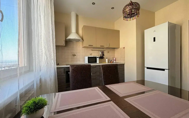 Апартаменты на улице Родионова 43