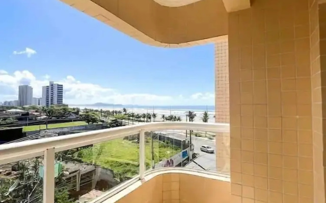 Pé na areia apto c vista mar e piscina