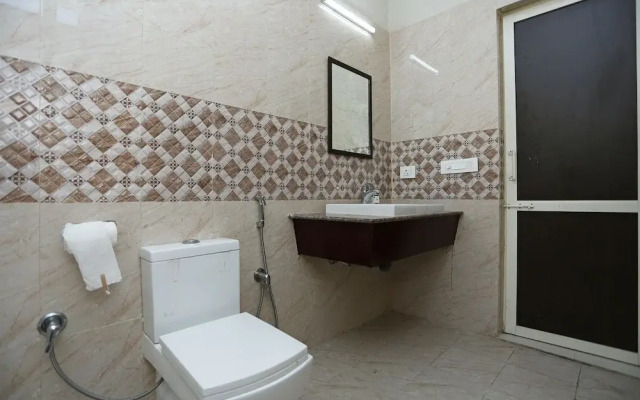OYO 35823 Hotel Blumango