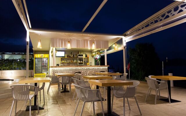 Tropicana Beach Resort