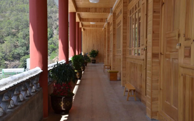 Tiger leaping gorge tea horse gasthaus