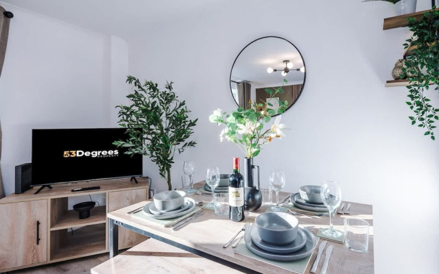 Gorgeous Home in Chester Sleeps 6 With Parking
