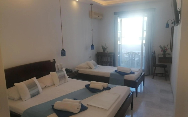 Adonis Hotel Naxos