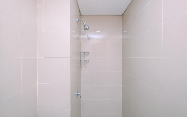 Elegant Studio Apartment At B Residence Near Aeon Mall