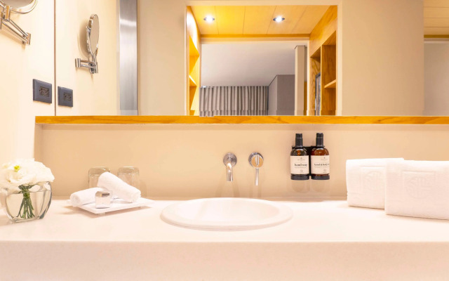 NH Collection Mexico City Airport T2