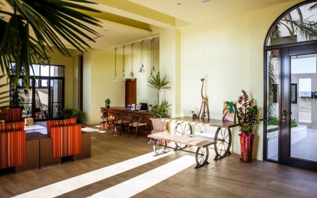 Oasis Hotel