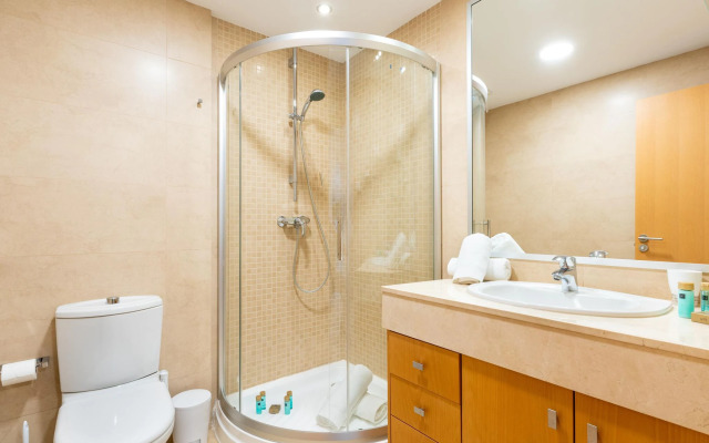 Block 3, Gate 2, 1 In Málaga