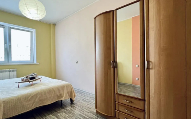 Диван и Чемодан на ул. Горский микрорайон, 11