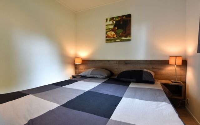 Spacious Chalet in Wolfheze with Garden