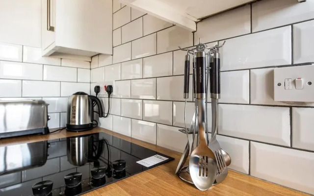 Ultimate Location! Royal Mile 1-bed