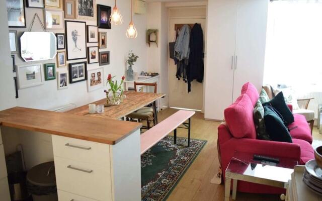 Stylish Cozy Apartment near Trendy Shepherd's Bush