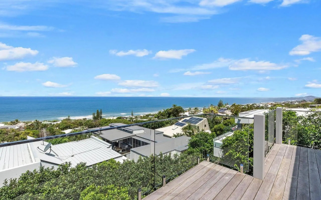 Enterprise St Prestigious Home with Breathtaking Views