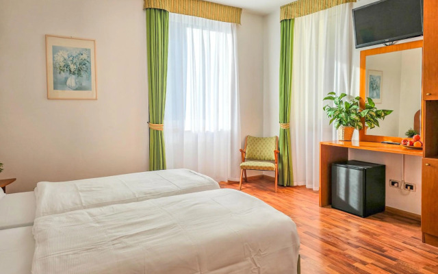 Aparthotel Englovacanze