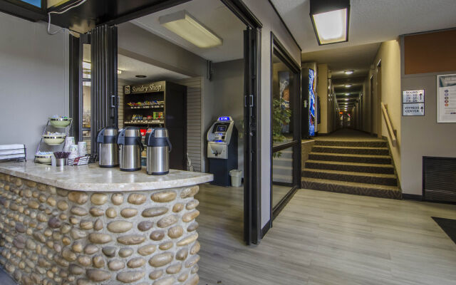 Ramada by Wyndham Whitecourt