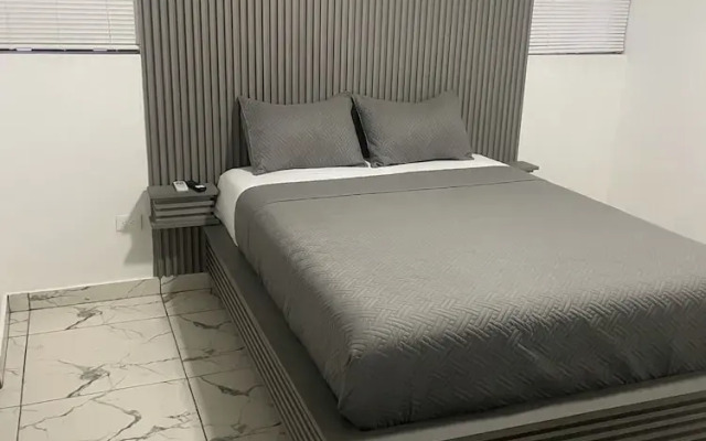 Level suites