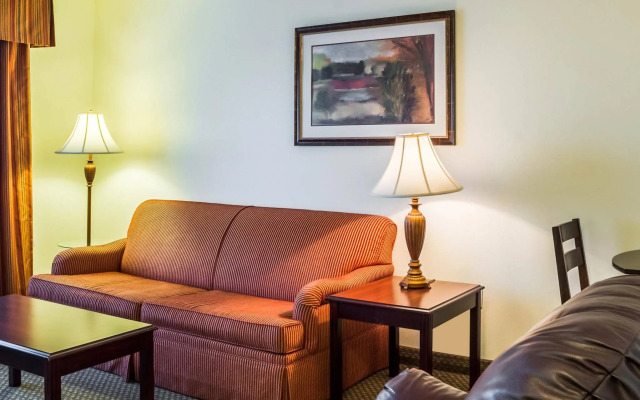 Clarion Pointe Sioux Falls Airport