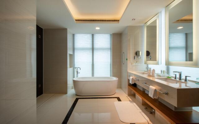 Junluxe Hotel Guangzhou Science City-Free Shuttle Bus Service to Guangzhou Canton Fair