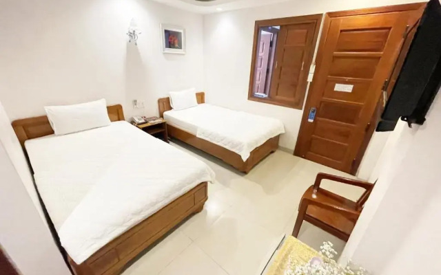 Nang Bien Hotel