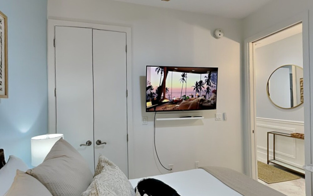 Coastal Chic by Ryson Vacation Rentals