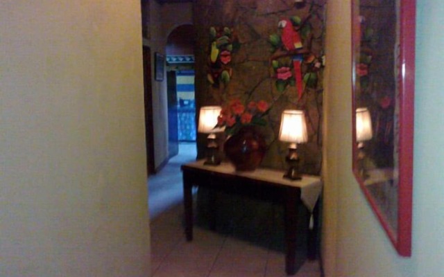 Charly's Place Hotel