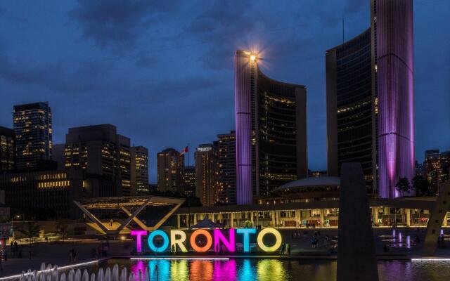 Holiday Inn Express Toronto - Downtown by IHG