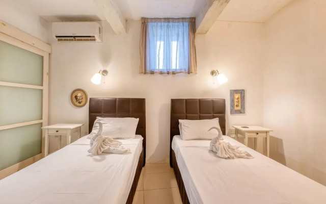 Ta'patee Pool Farmhouse in Gozo