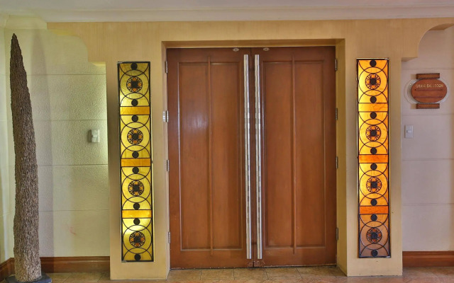 Crown Regency Suites & Residences - Mactan