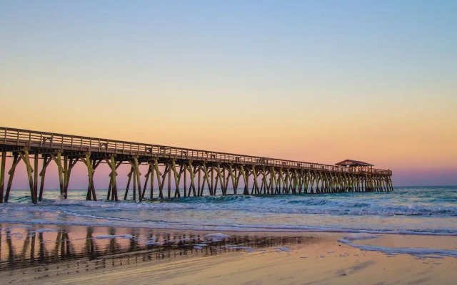 Breakers Sailfish Condos by Hosteeva