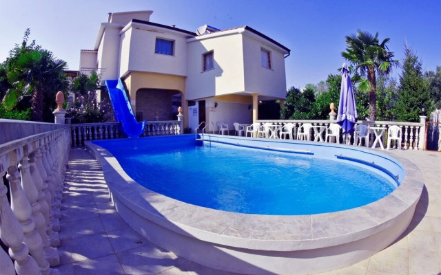 Olive Apartments