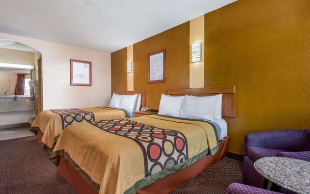 Super 8 by Wyndham Waco/Mall area TX