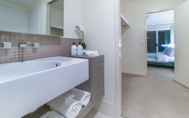 Absolute Riverfront One Bedroom Apartment