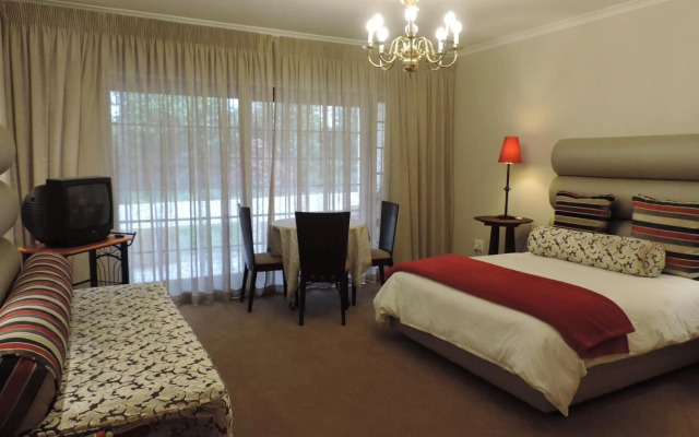 Milkwood Lodge - Hermanus