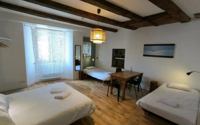 La Maison - Hotel & Gite