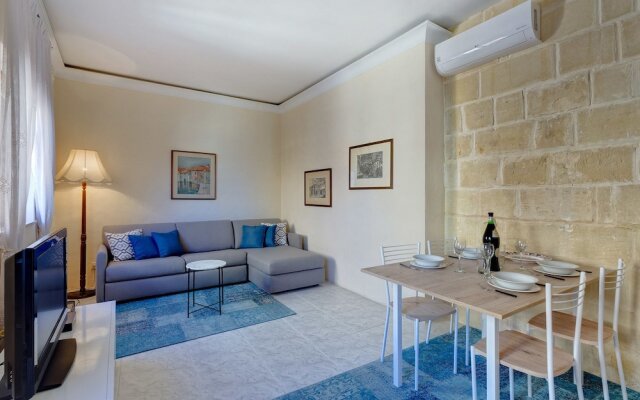 Traditional Maltese Townhouse Roof Terrace and Views