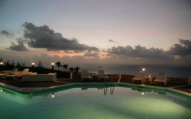 Hotel Heaven II