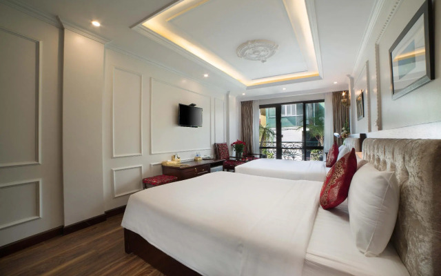 Golden Sail Hotel
