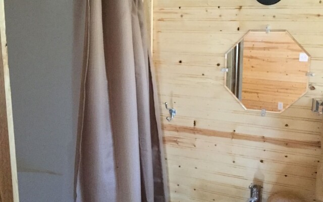 New River Cabins and Tiny Houses