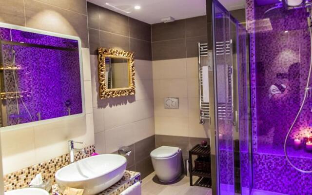 Rhea Silvia Luxury Rooms