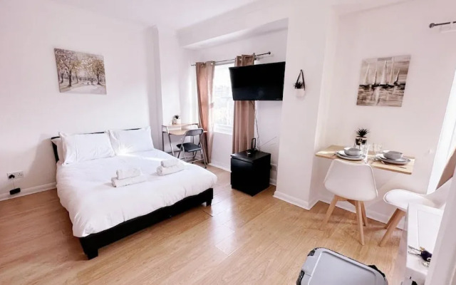 London Chelsea, 2 People, Balcony, Best Location