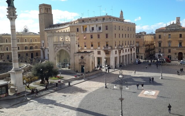 Piazza Sant'Oronzo Civico 40