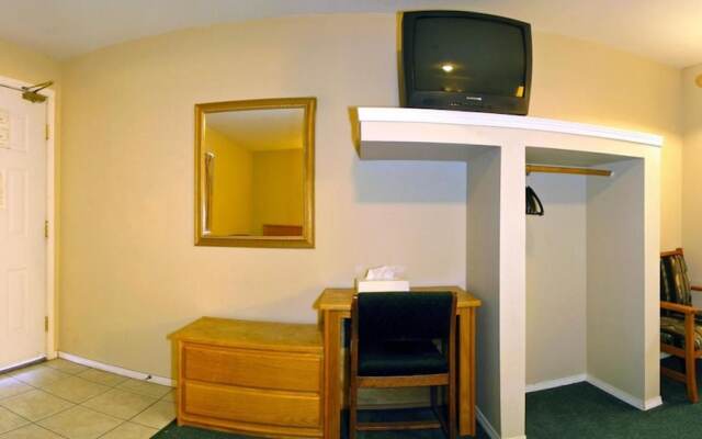 Travelodge by Wyndham Merritt