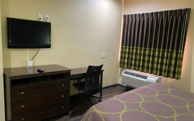 Red Lion Inn & Suites IAH Airport East