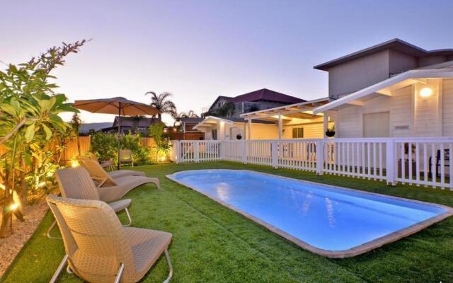 Paradise Resort