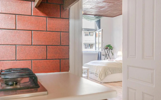 Perfectly situated 2BR Apt. - ideal for Longstays