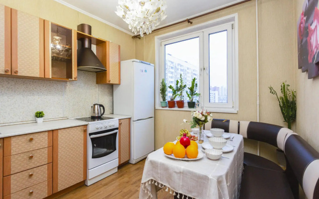 Moment House on 42 Mitinskaya Street