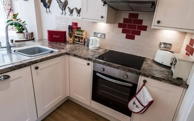 October House Holiday Cabin