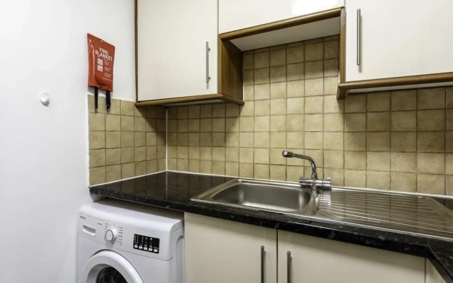 Modern Home Near Central London